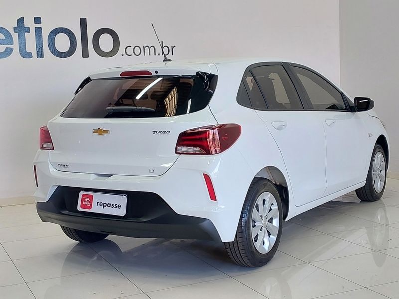 Chevrolet ONIX 1.0 TURBO FLEX LT AUTOMÁTICO 2021/2022 BETIOLO NOVOS E SEMINOVOS LAJEADO / Carros no Vale