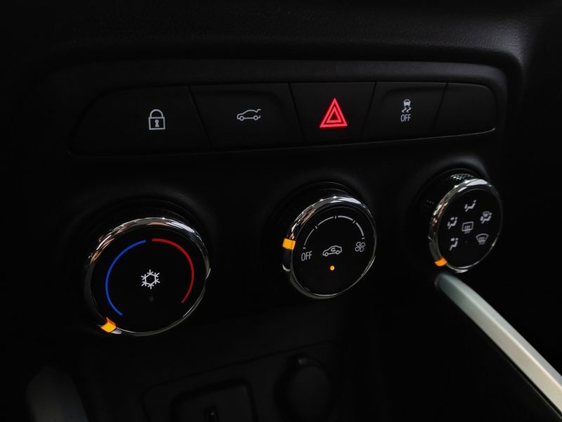 Chevrolet ONIX 1.0 TURBO FLEX LT MANUAL 2022/2023 BETIOLO NOVOS E SEMINOVOS LAJEADO / Carros no Vale