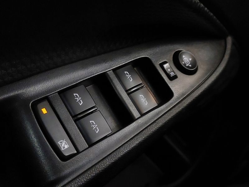 Chevrolet ONIX 1.0 TURBO FLEX LT MANUAL 2022/2023 BETIOLO NOVOS E SEMINOVOS LAJEADO / Carros no Vale