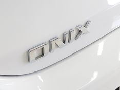Chevrolet ONIX 1.0 TURBO FLEX LT MANUAL 2022/2023 BETIOLO NOVOS E SEMINOVOS LAJEADO / Carros no Vale