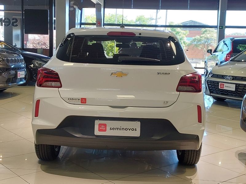Chevrolet ONIX 1.0 TURBO FLEX LT MANUAL 2022/2023 BETIOLO NOVOS E SEMINOVOS LAJEADO / Carros no Vale Chevrolet ONIX 1.0 TURBO FLEX LT MANUAL 2022/2023 BETIOLO NOVOS E SEMINOVOS LAJEADO / Carros no Vale