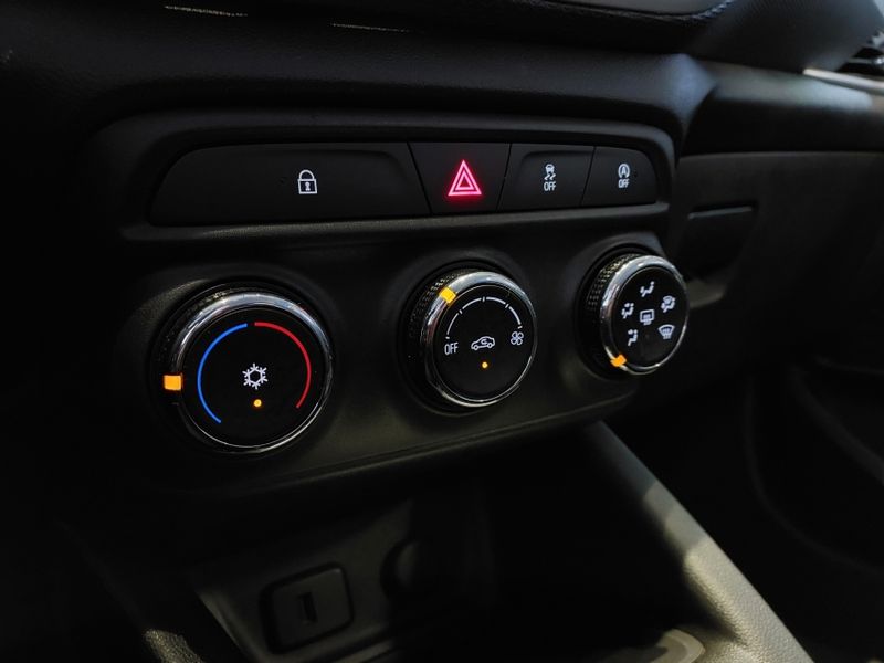 Chevrolet TRACKER 1.0 TURBO FLEX LT AUTOMÁTICO 2021/2022 BETIOLO NOVOS E SEMINOVOS LAJEADO / Carros no Vale