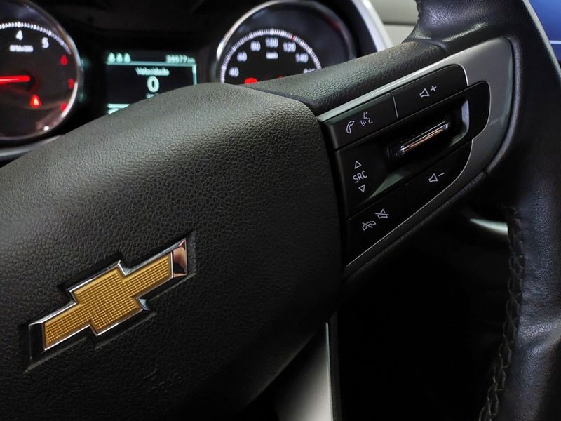 Chevrolet TRACKER 1.0 TURBO FLEX LTZ AUTOMÁTICO 2022/2023 BETIOLO NOVOS E SEMINOVOS LAJEADO / Carros no Vale