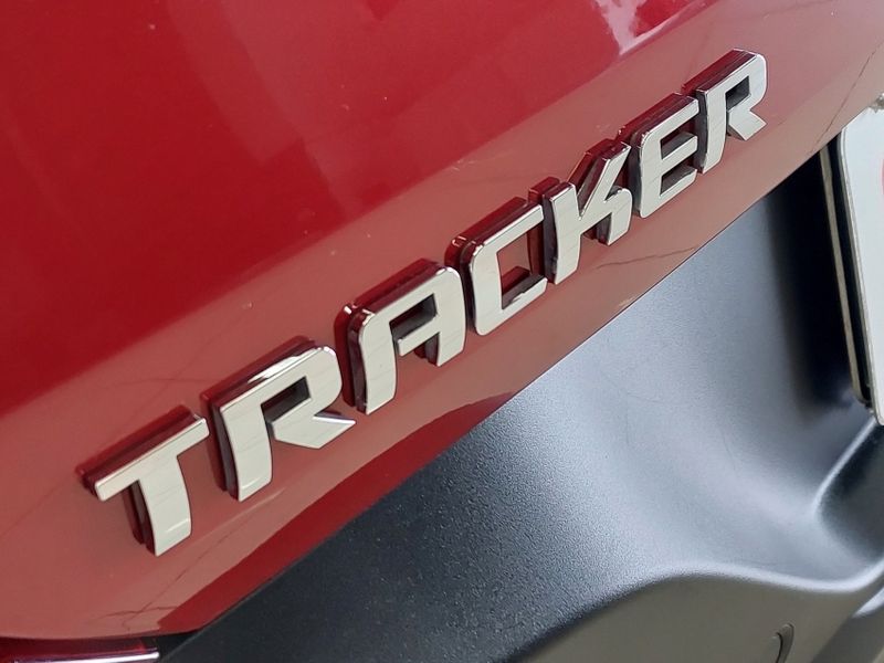 Chevrolet TRACKER 1.0 TURBO FLEX LTZ AUTOMÁTICO 2022/2023 BETIOLO NOVOS E SEMINOVOS LAJEADO / Carros no Vale