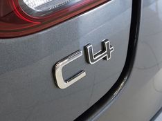 Citroen C4 CACTUS 1.6 VTI 120 FLEX LIVE EAT6 2021/2022 BETIOLO NOVOS E SEMINOVOS LAJEADO / Carros no Vale