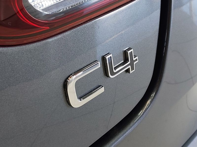 Citroen C4 CACTUS 1.6 VTI 120 FLEX LIVE EAT6 2021/2022 BETIOLO NOVOS E SEMINOVOS LAJEADO / Carros no Vale