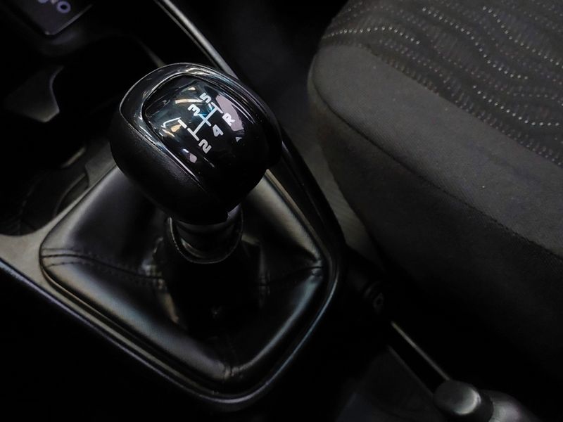 Fiat CRONOS 1.0 FIREFLY FLEX DRIVE MANUAL 2024/2024 BETIOLO NOVOS E SEMINOVOS LAJEADO / Carros no Vale