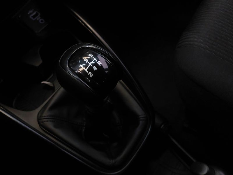 Fiat CRONOS 1.3 FIREFLY FLEX DRIVE MANUAL 2025/2026 BETIOLO NOVOS E SEMINOVOS LAJEADO / Carros no Vale