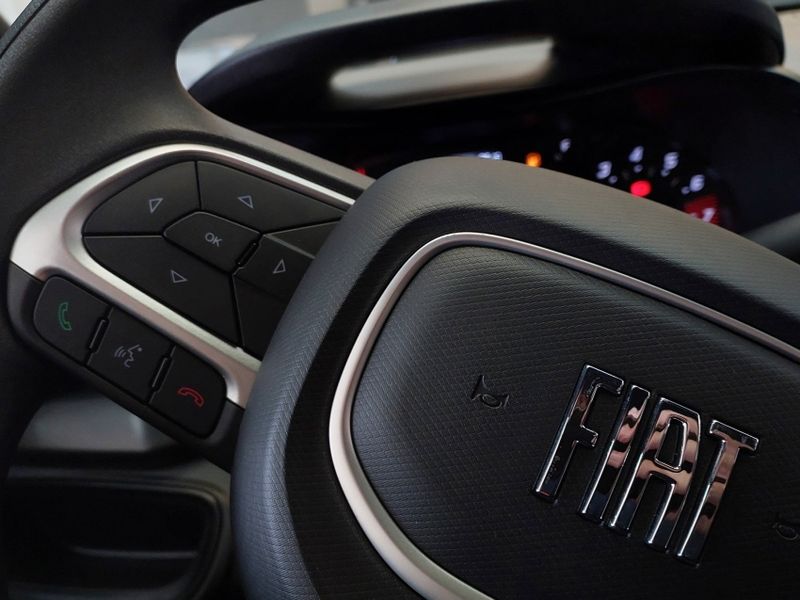 Fiat CRONOS 1.3 FIREFLY FLEX DRIVE MANUAL 2025/2026 BETIOLO NOVOS E SEMINOVOS LAJEADO / Carros no Vale