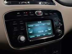 Fiat LINEA 1.8 ESSENCE 16V FLEX 4P AUTOMATIZADO 2015/2016 BETIOLO NOVOS E SEMINOVOS LAJEADO / Carros no Vale