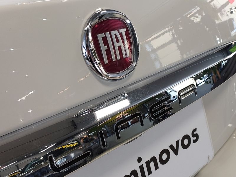 Fiat LINEA 1.8 ESSENCE 16V FLEX 4P AUTOMATIZADO 2015/2016 BETIOLO NOVOS E SEMINOVOS LAJEADO / Carros no Vale Fiat LINEA 1.8 ESSENCE 16V FLEX 4P AUTOMATIZADO 2015/2016 BETIOLO NOVOS E SEMINOVOS LAJEADO / Carros no Vale