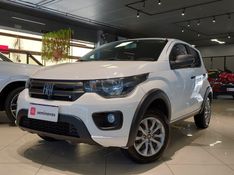 Fiat MOBI 1.0 EVO FLEX LIKE MANUAL 2024/2025 BETIOLO NOVOS E SEMINOVOS LAJEADO / Carros no Vale