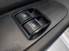 Fiat MOBI 1.0 EVO FLEX LIKE MANUAL 2022/2023 BETIOLO NOVOS E SEMINOVOS LAJEADO / Carros no Vale