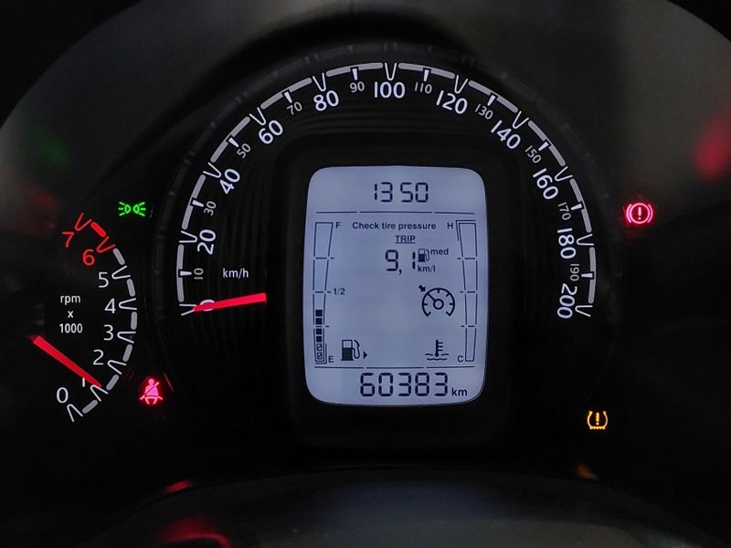 Fiat MOBI 1.0 EVO FLEX LIKE MANUAL 2024/2025 BETIOLO NOVOS E SEMINOVOS LAJEADO / Carros no Vale