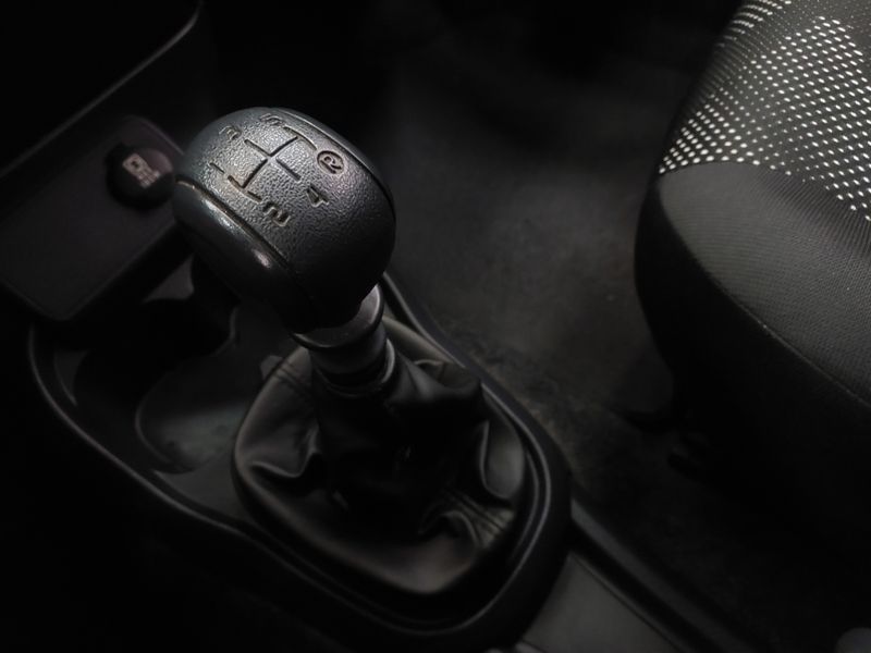 Fiat MOBI 1.0 EVO FLEX LIKE MANUAL 2022/2023 BETIOLO NOVOS E SEMINOVOS LAJEADO / Carros no Vale