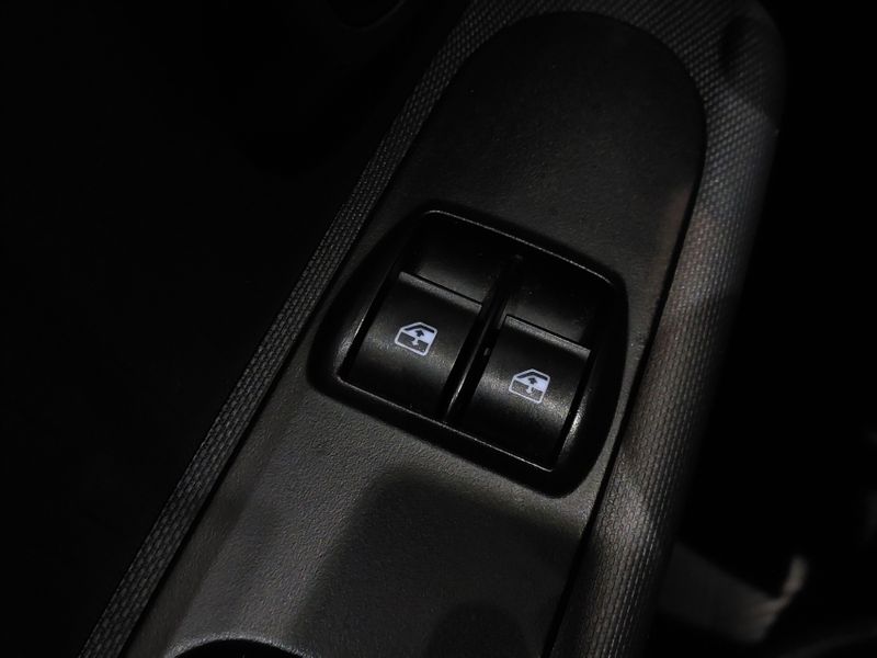 Fiat MOBI 1.0 EVO FLEX LIKE MANUAL 2022/2023 BETIOLO NOVOS E SEMINOVOS LAJEADO / Carros no Vale