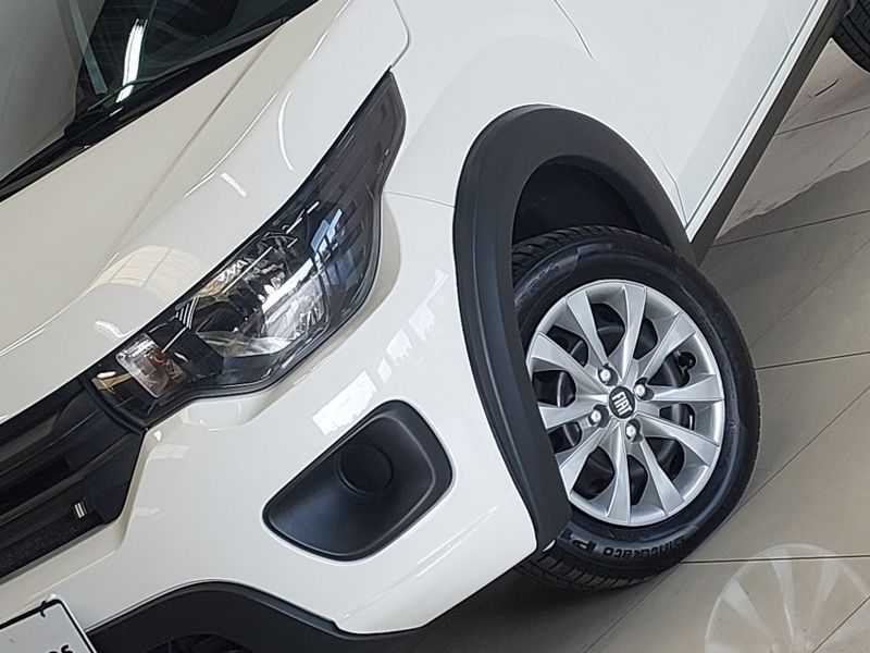 Fiat MOBI 1.0 EVO FLEX LIKE MANUAL 2022/2023 BETIOLO NOVOS E SEMINOVOS LAJEADO / Carros no Vale