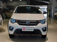 Fiat MOBI 1.0 EVO FLEX LIKE MANUAL 2024/2025 BETIOLO NOVOS E SEMINOVOS LAJEADO / Carros no Vale