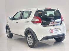 Fiat MOBI 1.0 EVO FLEX LIKE MANUAL 2022/2023 BETIOLO NOVOS E SEMINOVOS LAJEADO / Carros no Vale