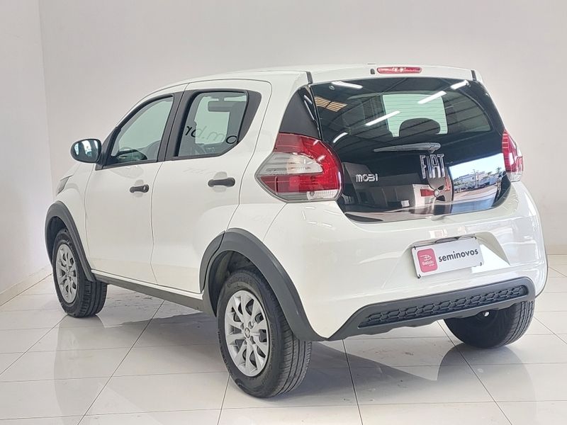 Fiat MOBI 1.0 EVO FLEX LIKE MANUAL 2022/2023 BETIOLO NOVOS E SEMINOVOS LAJEADO / Carros no Vale