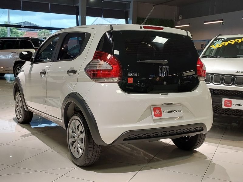 Fiat MOBI 1.0 EVO FLEX LIKE MANUAL 2022/2023 BETIOLO NOVOS E SEMINOVOS LAJEADO / Carros no Vale