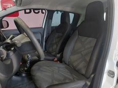 Fiat MOBI 1.0 EVO FLEX LIKE MANUAL 2022/2023 BETIOLO NOVOS E SEMINOVOS LAJEADO / Carros no Vale