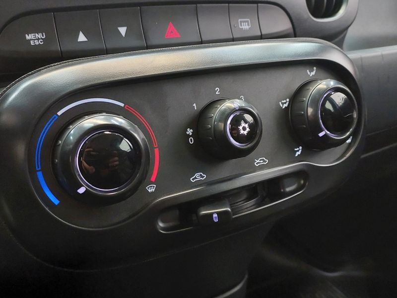 Fiat MOBI 1.0 FIREFLY FLEX LIKE MANUAL 2025/2026 BETIOLO NOVOS E SEMINOVOS LAJEADO / Carros no Vale