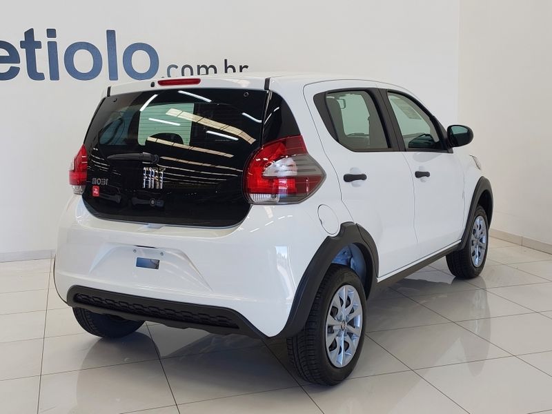 Fiat MOBI 1.0 FIREFLY FLEX LIKE MANUAL 2025/2026 BETIOLO NOVOS E SEMINOVOS LAJEADO / Carros no Vale