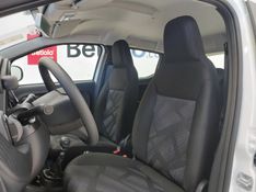 Fiat MOBI 1.0 FIREFLY FLEX LIKE MANUAL 2025/2026 BETIOLO NOVOS E SEMINOVOS LAJEADO / Carros no Vale