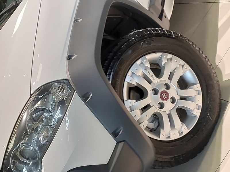 Fiat PALIO 1.8 MPI ADVENTURE LOCKER WEEKEND 16V FLEX 4P MANUAL 2010/2011 BETIOLO NOVOS E SEMINOVOS LAJEADO / Carros no Vale