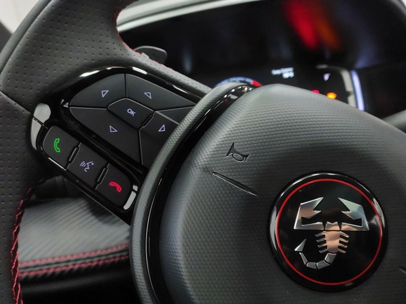 Fiat PULSE 1.3 TURBO 270 FLEX ABARTH AT6 2025/2026 BETIOLO NOVOS E SEMINOVOS LAJEADO / Carros no Vale