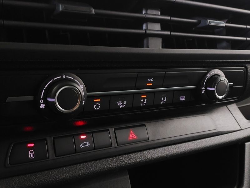 Fiat SCUDO 2.2 TURBO DIESEL MULTI MANUAL 2025/2026 BETIOLO NOVOS E SEMINOVOS LAJEADO / Carros no Vale Fiat SCUDO 2.2 TURBO DIESEL MULTI MANUAL 2025/2026 BETIOLO NOVOS E SEMINOVOS LAJEADO / Carros no Vale