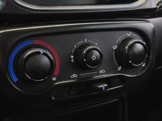 Fiat STRADA 1.3 FIREFLY FLEX FREEDOM CD MANUAL 2023/2023 BETIOLO NOVOS E SEMINOVOS LAJEADO / Carros no Vale