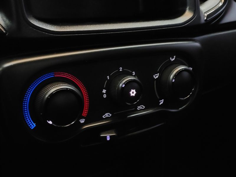 Fiat STRADA 1.4 FIRE FLEX ENDURANCE CS MANUAL 2023/2023 BETIOLO NOVOS E SEMINOVOS LAJEADO / Carros no Vale