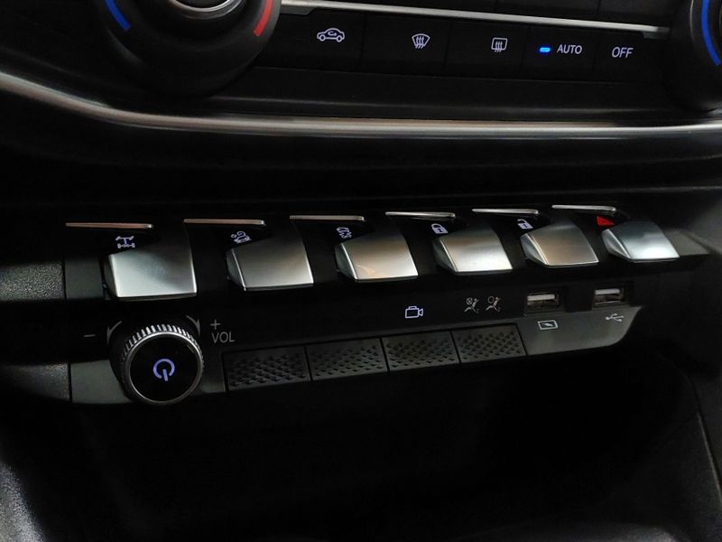 Fiat TITANO 2.2 TURBO DIESEL RANCH 4X4 AT8 2025/2026 BETIOLO NOVOS E SEMINOVOS LAJEADO / Carros no Vale