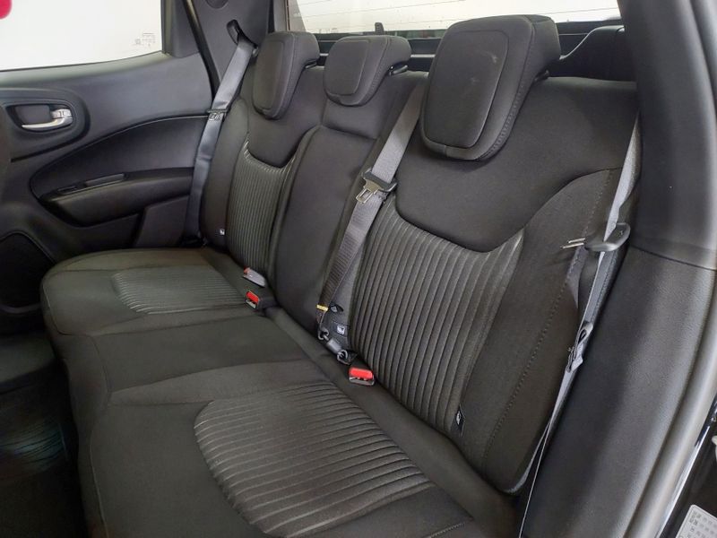 Fiat TORO 1.3 TURBO 270 FLEX FREEDOM AT6 2025/2026 BETIOLO NOVOS E SEMINOVOS LAJEADO / Carros no Vale