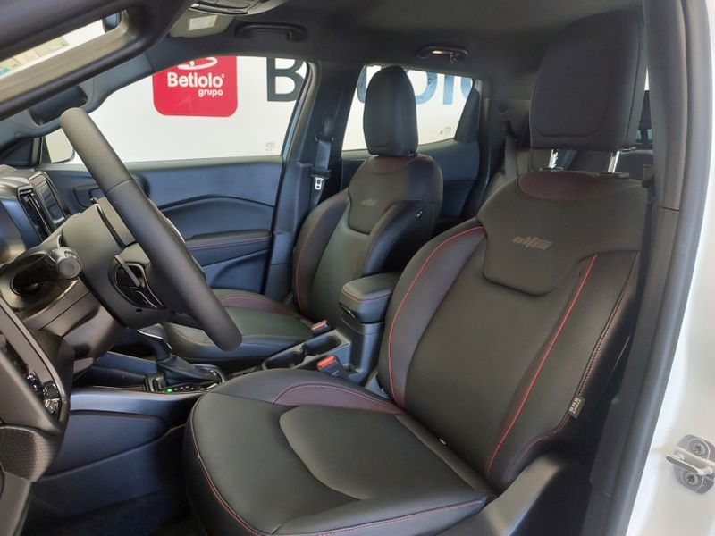 Fiat TORO 1.3 TURBO 270 FLEX ULTRA AT6 2025/2026 BETIOLO NOVOS E SEMINOVOS LAJEADO / Carros no Vale