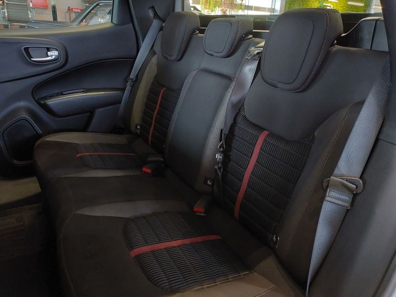 Fiat TORO 2.0 16V TURBO DIESEL FREEDOM 4WD AT9 2020/2021 BETIOLO NOVOS E SEMINOVOS LAJEADO / Carros no Vale