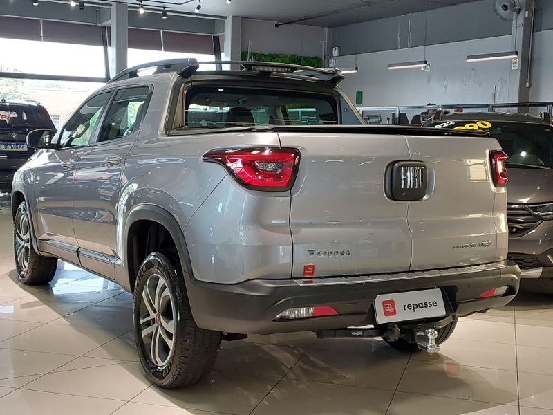 Fiat TORO 2.0 16V TURBO DIESEL FREEDOM 4WD AT9 2020/2021 BETIOLO NOVOS E SEMINOVOS LAJEADO / Carros no Vale