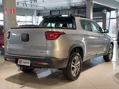 Fiat TORO 2.0 16V TURBO DIESEL FREEDOM 4WD AT9 2020/2021 BETIOLO NOVOS E SEMINOVOS LAJEADO / Carros no Vale