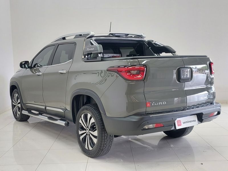 Fiat TORO 2.0 16V TURBO DIESEL VOLCANO 4WD AT9 2025/2025 BETIOLO NOVOS E SEMINOVOS LAJEADO / Carros no Vale