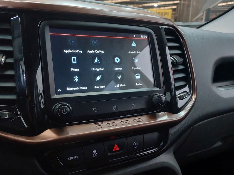 Fiat TORO 2.4 16V MULTIAIR FLEX VOLCANO AT9 2019/2020 BETIOLO NOVOS E SEMINOVOS LAJEADO / Carros no Vale