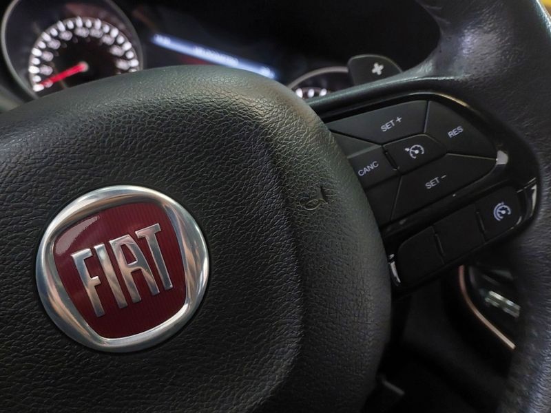 Fiat TORO 2.4 16V MULTIAIR FLEX VOLCANO AT9 2019/2020 BETIOLO NOVOS E SEMINOVOS LAJEADO / Carros no Vale