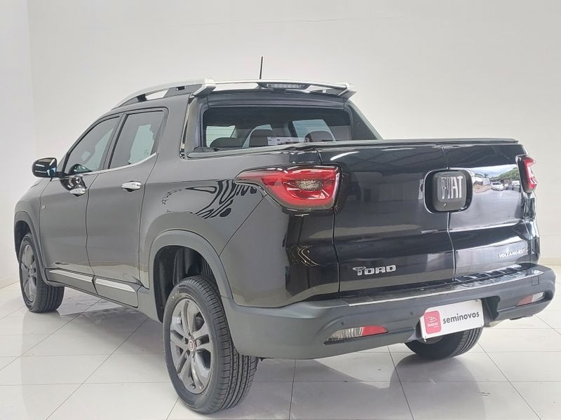 Fiat TORO 2.4 16V MULTIAIR FLEX VOLCANO AT9 2019/2020 BETIOLO NOVOS E SEMINOVOS LAJEADO / Carros no Vale