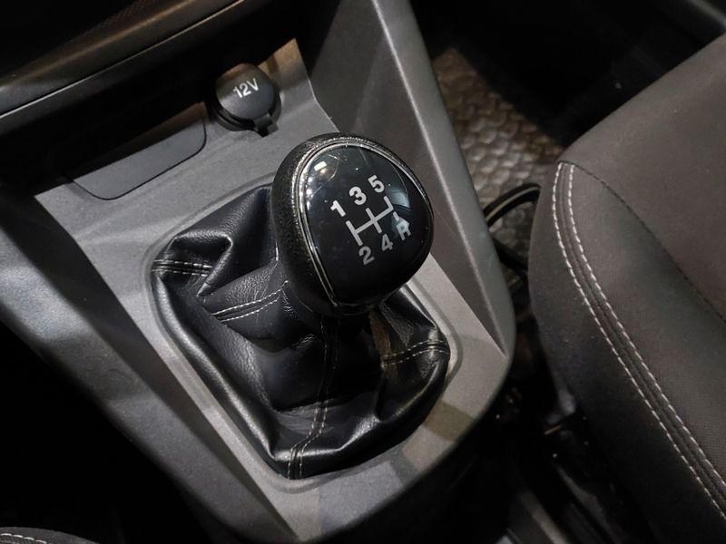 Ford KA 1.0 TI-VCT FLEX SE MANUAL 2017/2018 BETIOLO NOVOS E SEMINOVOS LAJEADO / Carros no Vale