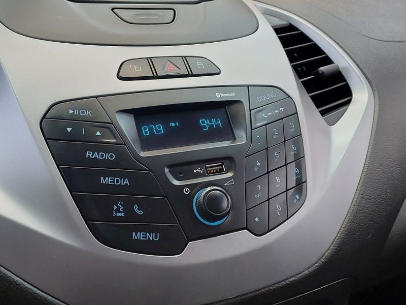 Ford KA 1.0 TI-VCT FLEX SE MANUAL 2018/2018 BETIOLO NOVOS E SEMINOVOS LAJEADO / Carros no Vale