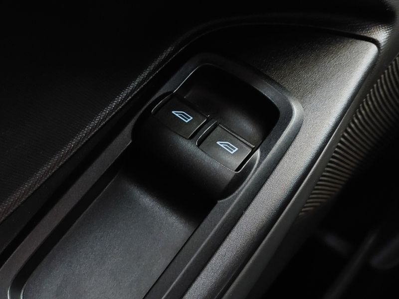 Ford KA 1.0 TI-VCT FLEX SE MANUAL 2018/2018 BETIOLO NOVOS E SEMINOVOS LAJEADO / Carros no Vale