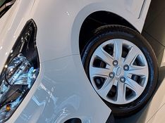 Ford KA 1.0 TI-VCT FLEX SE MANUAL 2017/2018 BETIOLO NOVOS E SEMINOVOS LAJEADO / Carros no Vale