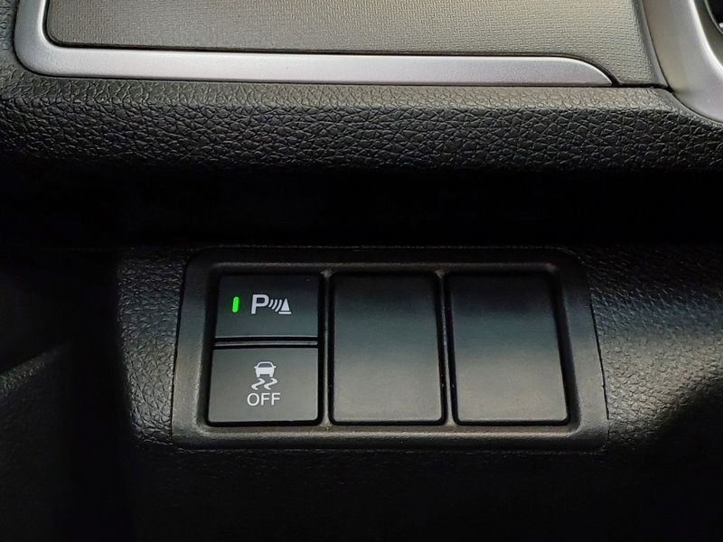 Honda CIVIC 2.0 16V FLEXONE EXL 4P CVT 2019/2020 BETIOLO NOVOS E SEMINOVOS LAJEADO / Carros no Vale Honda CIVIC 2.0 16V FLEXONE EXL 4P CVT 2019/2020 BETIOLO NOVOS E SEMINOVOS LAJEADO / Carros no Vale