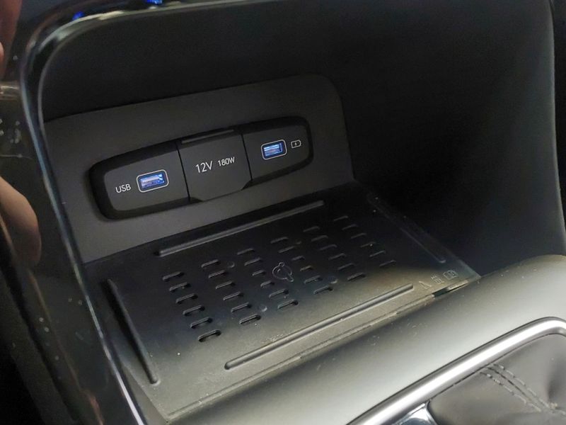 Hyundai CRETA 1.0 TGDI FLEX LIMITED AUTOMÁTICO 2024/2024 BETIOLO NOVOS E SEMINOVOS LAJEADO / Carros no Vale Hyundai CRETA 1.0 TGDI FLEX LIMITED AUTOMÁTICO 2024/2024 BETIOLO NOVOS E SEMINOVOS LAJEADO / Carros no Vale